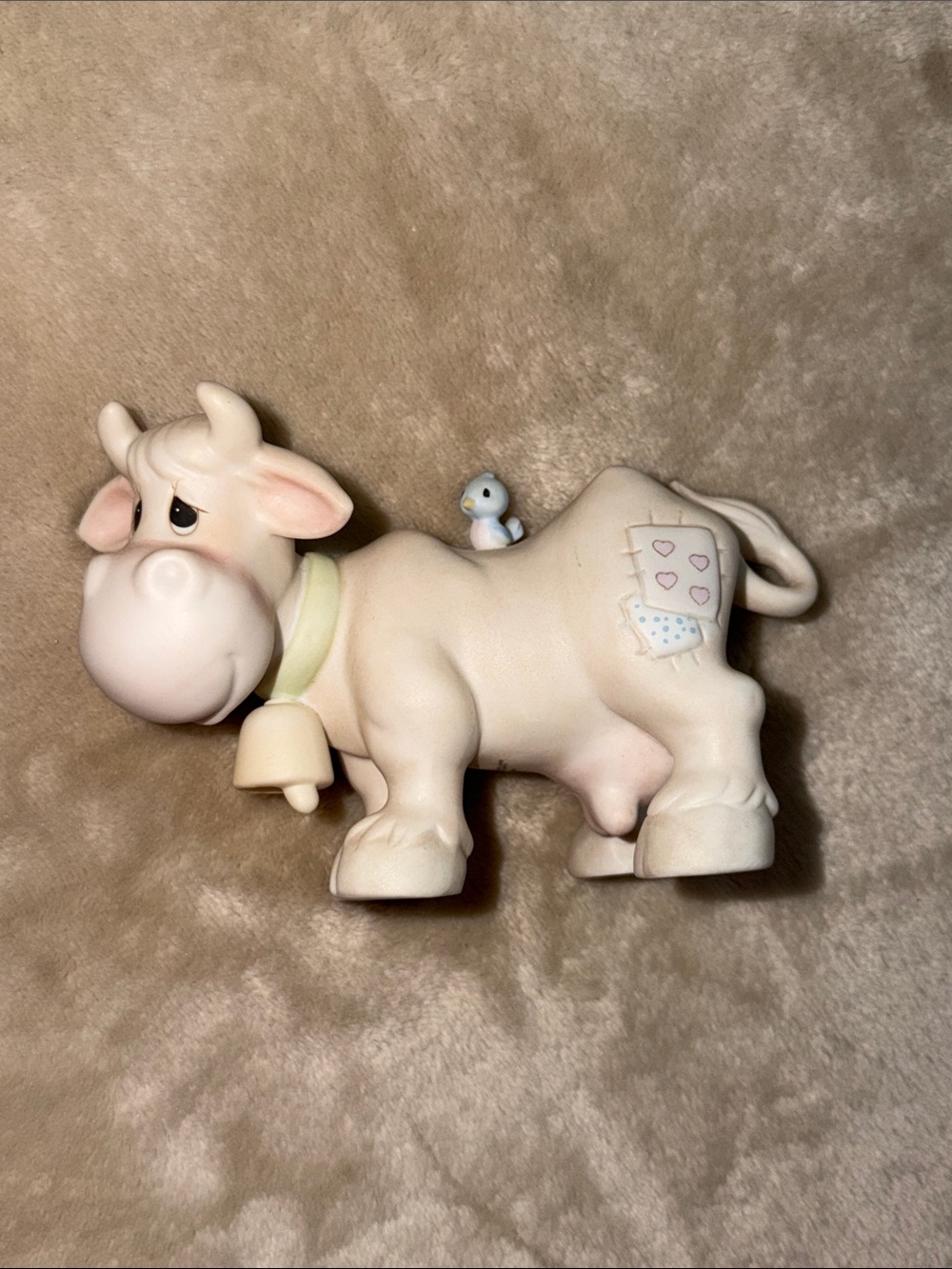1981 Jonathan & David Precious Moments Cow & blue bird Enesco